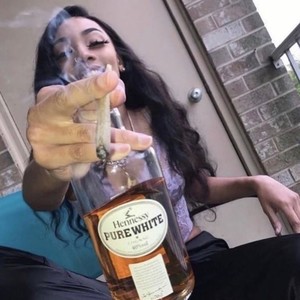 Hennessy (feat. ENVYcee, J.MG & YTA) (Explicit)