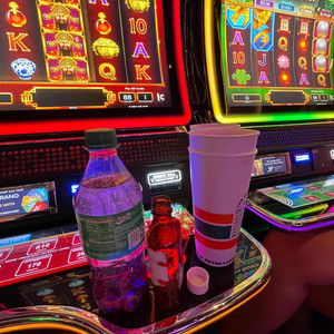 Zaznajomiony Z Giera (Explicit)