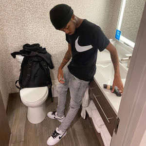 Don't Miss (feat. Kinahdoyah) (Explicit)