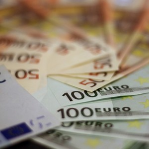 Stapel Scheine (Explicit)