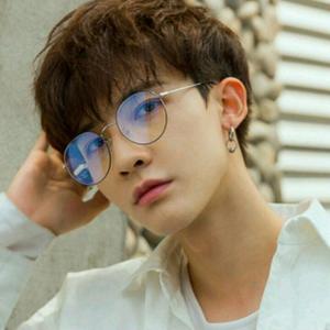 夜听：珍惜那个惦记你的人_冷颜