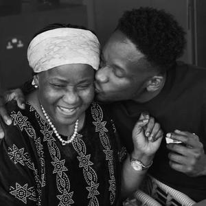 Maami (feat. MrEazii)