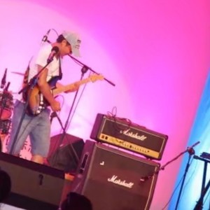 我生活的社会 (Live)