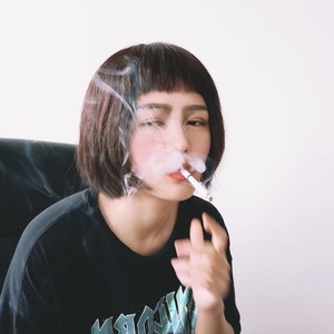 红色高跟鞋 - 李行 - qq音乐-千万正版音乐海量无损曲库新歌热歌天天