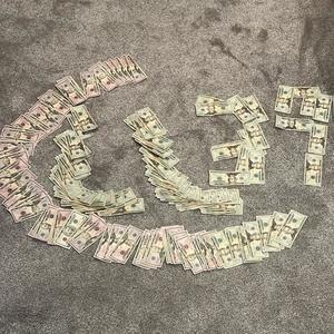 6ixHot (feat. Riskyyyyy, Justdoit & MirSki) (Explicit)