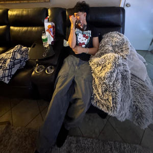 Pesos (feat. Nicki Papa & Azai) (Explicit)