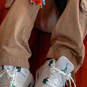 She´s...(feat. Venzz!)