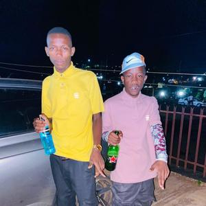 Aseore reyalwa 45 England force