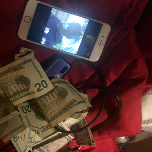 RUNNIN (feat. WOSE) (Explicit)