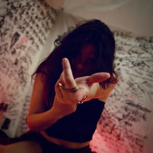 Sors de ma tête (Explicit)