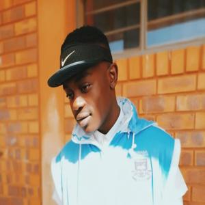 Zolela soft life (feat. Roskiey Dx musiq mama fxcker & Gabadiya ke mashh)