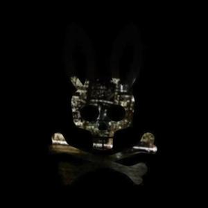 champagne/overseas (Explicit)