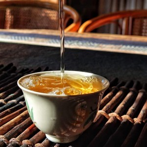 亲爱的八二桥 (伴奏)
