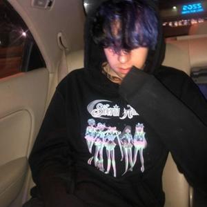 Plane 2 LA (feat. capoxxo) (Explicit)