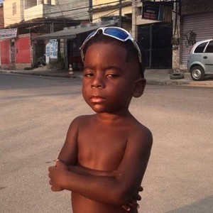 Ela Senta e kika Na Academia