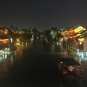 迎着风迎着风迎着风封面