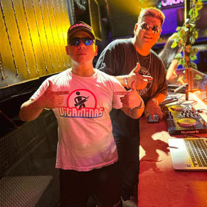 HACE CALOR (feat. ANDY DJ)