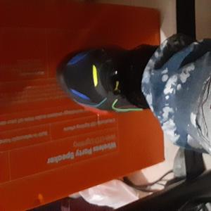 Dimonds All On My Body(feat. Fitch) (Explicit)