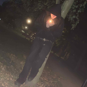 I crush my smoke on my Timbs (Explicit)