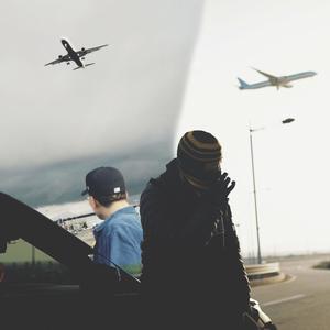 LANDING ICN (feat. King Bart)