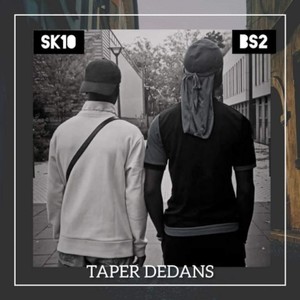 Taper dedans