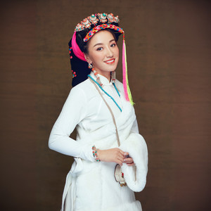 丹巴旺姆 - 金丝牦牛