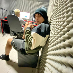 MTG REBOLANDO NO OITÃO (Explicit)