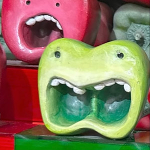 holditdown (Explicit)