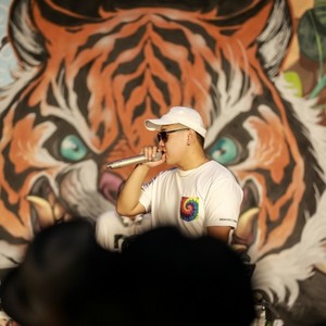 kanye west - White dress (Remix)