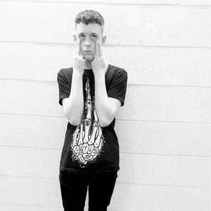 Hands around my neck (Explicit)