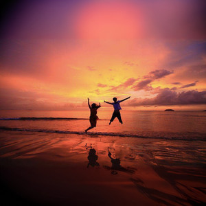 今天认识你 (伴奏)