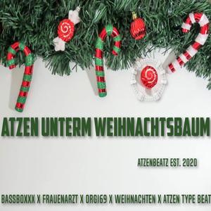 Atzen unterm Weihnachtsbaum