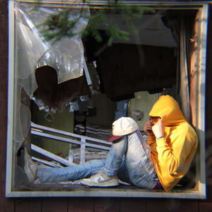 Charger (feat. top5faneto & Hoody Graves) (Explicit)