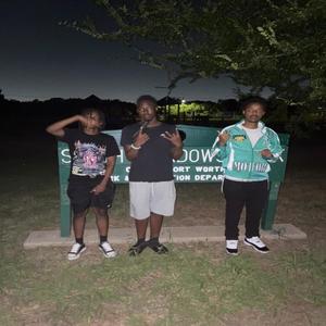 Killers n Robbers (feat. Lil mark, Lil mir & Kingoppluhjay) (Explicit)