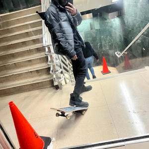 no attatchments (feat. Kaarriiii) (Explicit)