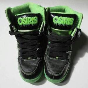 silence (feat. deepinparis & 1sunsuu) (Explicit)