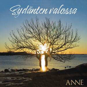 Sydänten valossa