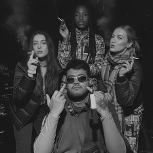 Sunday Kissess.11 (Explicit)