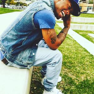 Look Ova Ya Shoulder (Explicit)