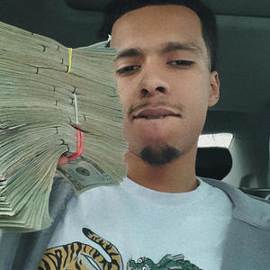 Instagram Models (feat. TBM Huncho) (Explicit)