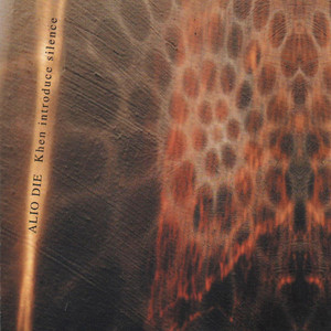 Puntar Orecchio Alle Sfere