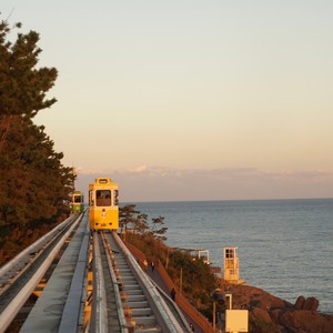 한 발짝 두 발짝