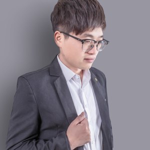 一个人别谈真感情 (伴奏)