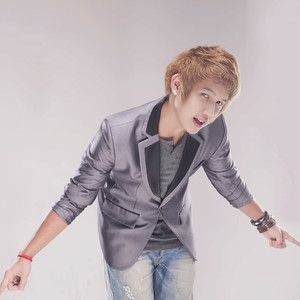 កេីតមកដេីម្បីតែលួងគេ