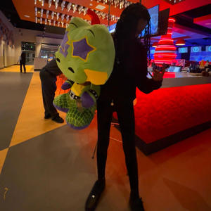 Shesbackkk (feat. Fatts) (Explicit)