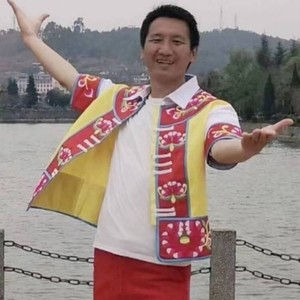 有你相伴 E (伴奏)