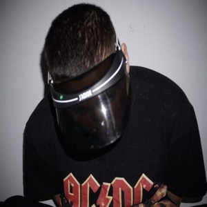 Hell wach (Explicit)