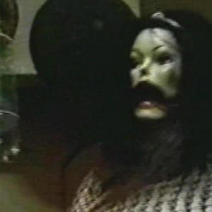 h4ng me (feat. ikilledsaka) (Explicit)