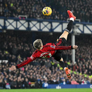 Goleo (feat. Strvnge Noise) (Explicit)