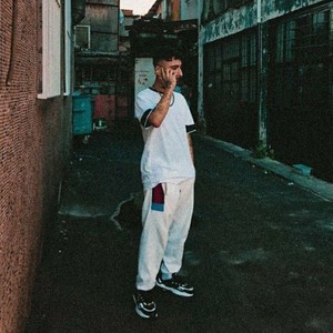 Kendine Bi Serseri Ismarla